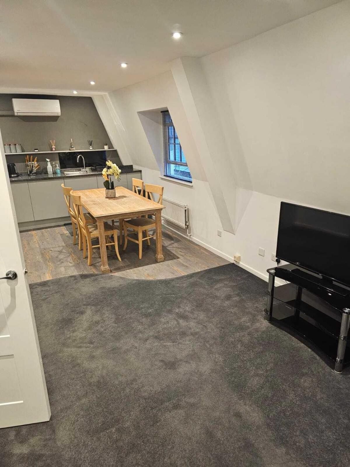 Queens Place - 1 Bedroom Apartment Hove Extérieur photo